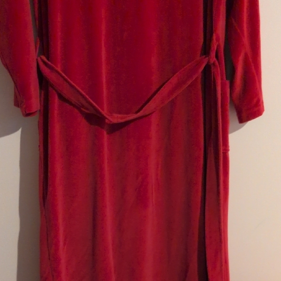 Anne Klein Red Plush Robe with Wrap Closure - Picture 5 of 6